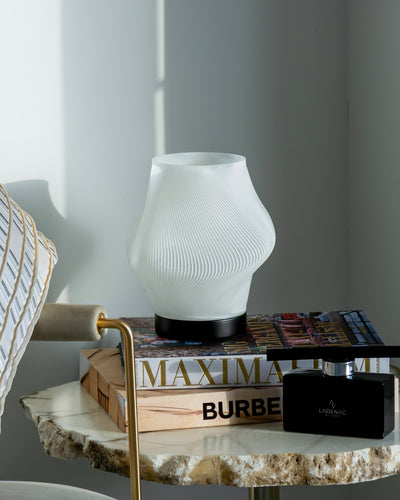 Bloz Table Lamp in white & Black