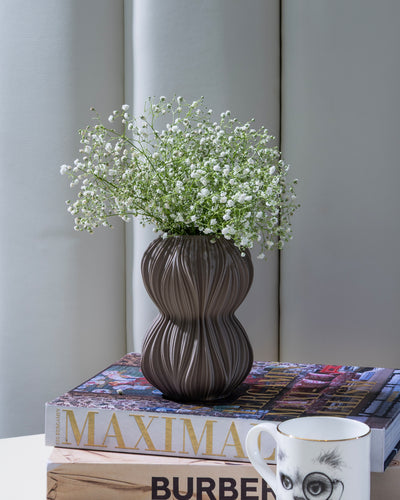 Fald Vase in Deep Taupe 16 cm