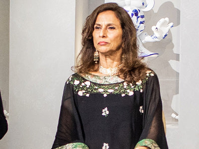 Shobha De