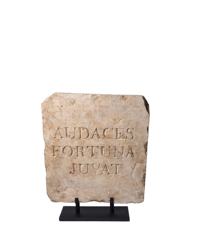 Audaces Fortuna Juvat Stele