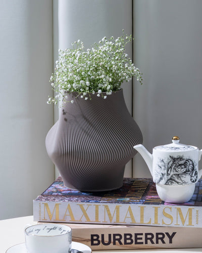 Bloz Vase in Deep Taupe 20 cm