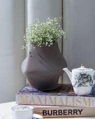 Bloz Vase in Deep Taupe 20 cm