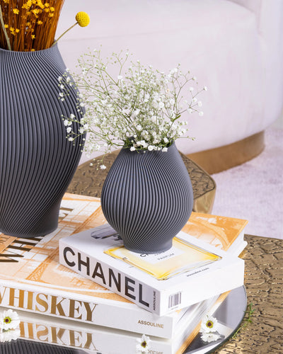 Bloz Vase in Graphite (165g)