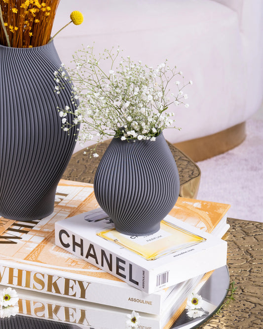 Bloz Vase in Graphite (165g) - Maison SIA