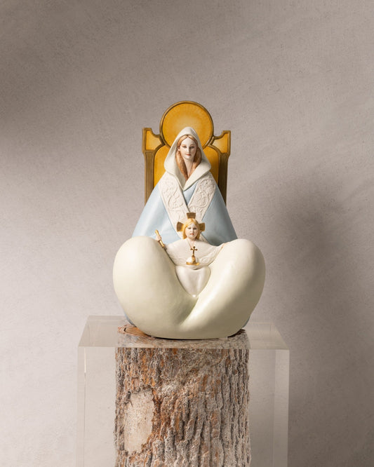 Graceful Madonna Figurine - Maison SIA