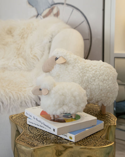 Medium Natural wood white Sheep