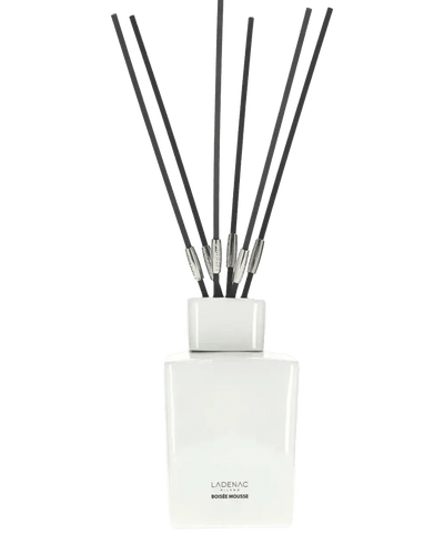 Minimal Boisse Mousee Reed Diffuser in white ceramic jar