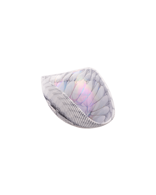 Small Shell With Black Threads - Maison SIA