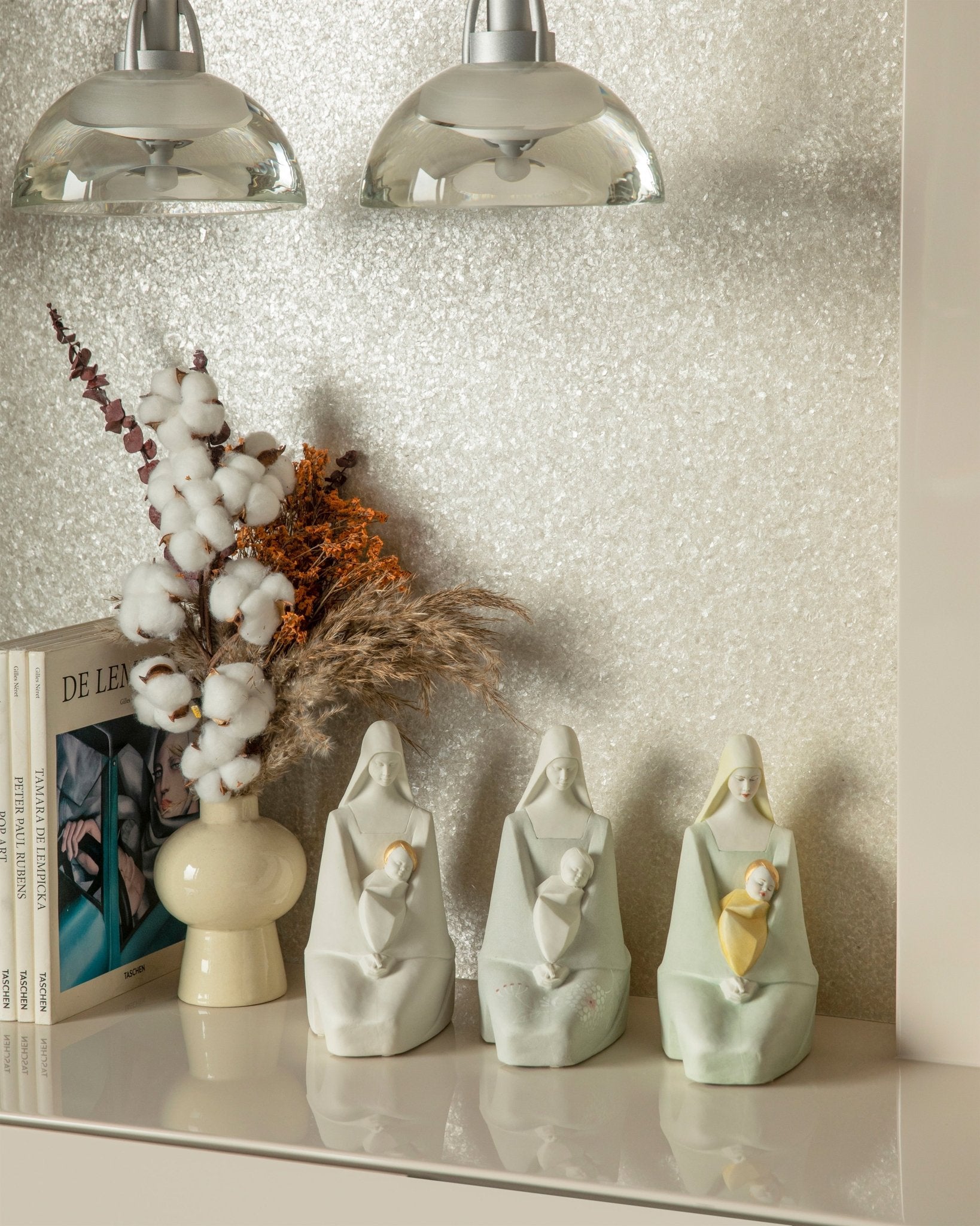 White Madonna – Maison SIA